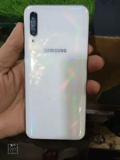 Samsung Galaxy a50 6 128 PTA approve 10 9 condition