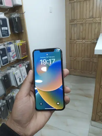 iphone xs 512 non pta 2 month sim time available 91% battery waterpack