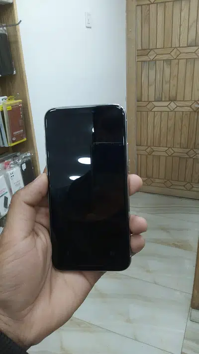 iphone xs 512 non pta 2 month sim time available 91% battery waterpack