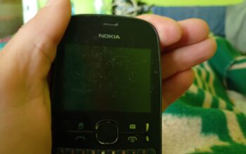 📱 For Sale: Nokia Asha 200 (Dual SIM, QWERTY Keypad)